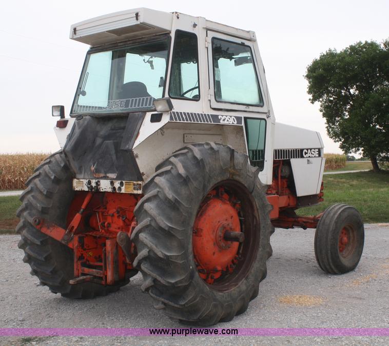 image for item B6929 1979 Case 2290 tractor