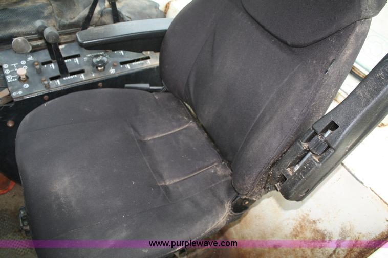 image for item B6929 1979 Case 2290 tractor