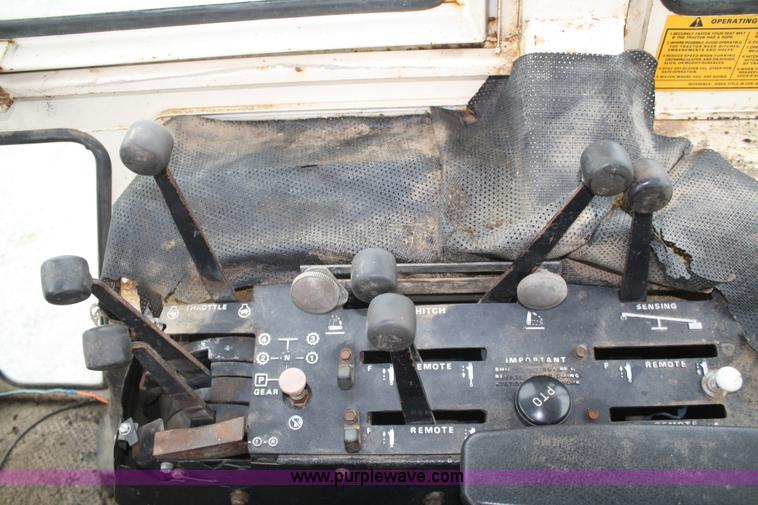 image for item B6929 1979 Case 2290 tractor