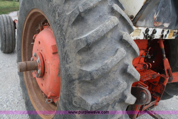 image for item B6929 1979 Case 2290 tractor