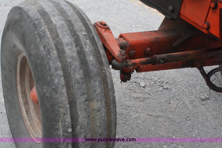 image for item B6929 1979 Case 2290 tractor