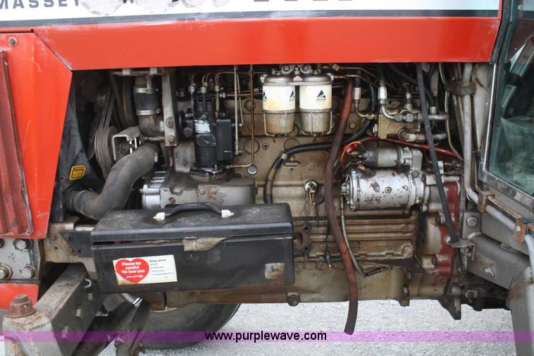 image for item B6930 1978 Massey-Ferguson 2675 tractor