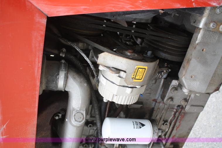 image for item B6930 1978 Massey-Ferguson 2675 tractor