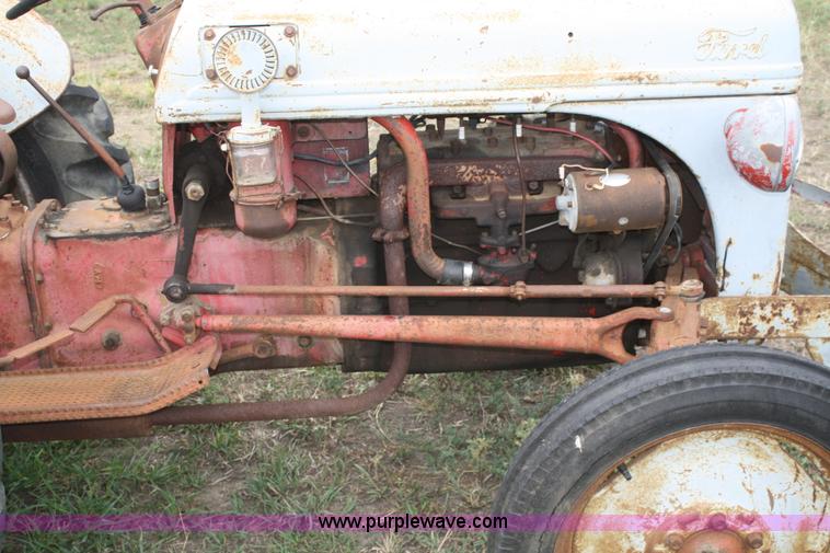 image for item D4321 1947 Ford 8N tractor