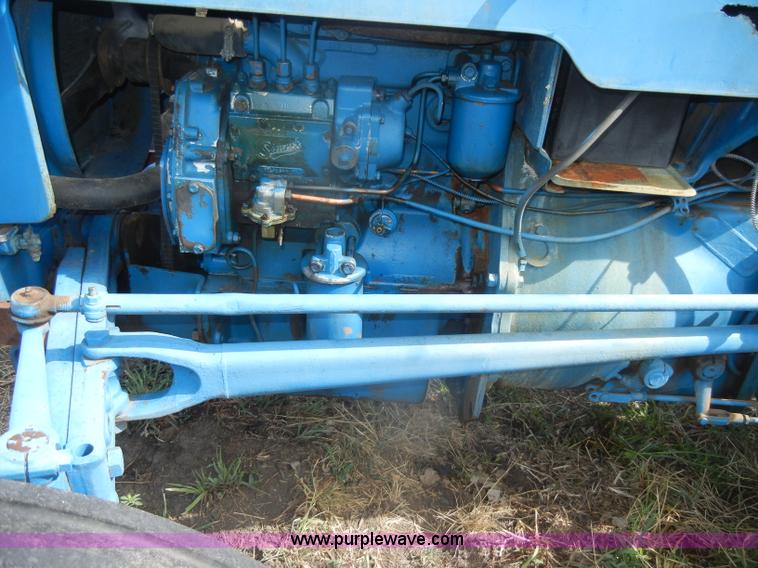 image for item D4322 1958 Fordson Dextra tractor