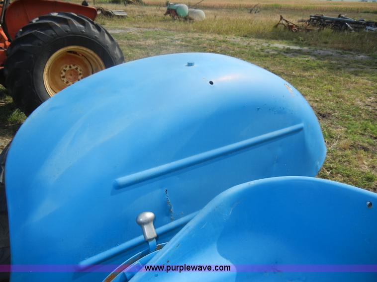 image for item D4322 1958 Fordson Dextra tractor