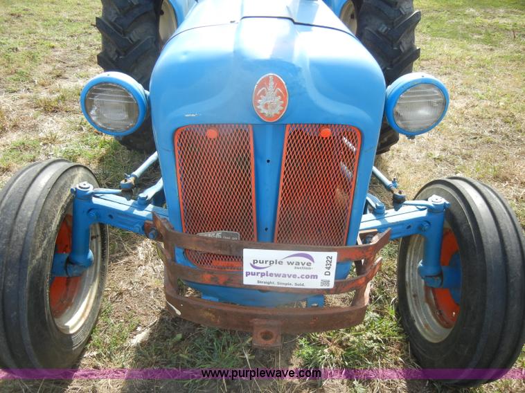 image for item D4322 1958 Fordson Dextra tractor