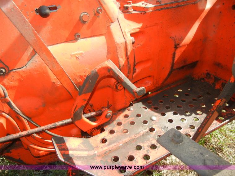image for item D4323 Allis-Chalmers D17 tractor