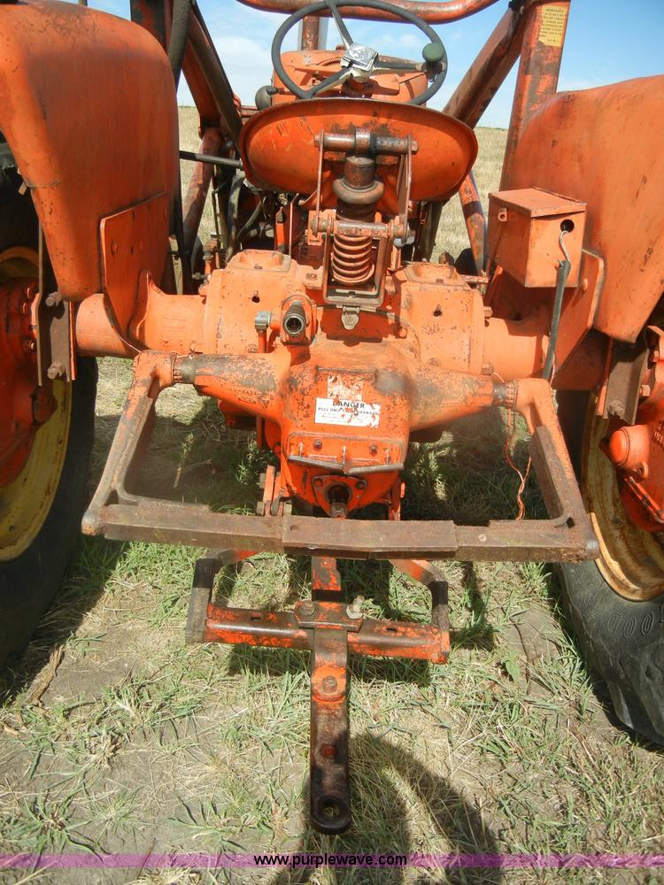 image for item D4323 Allis-Chalmers D17 tractor