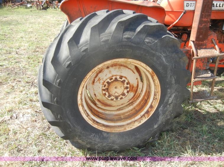 image for item D4323 Allis-Chalmers D17 tractor