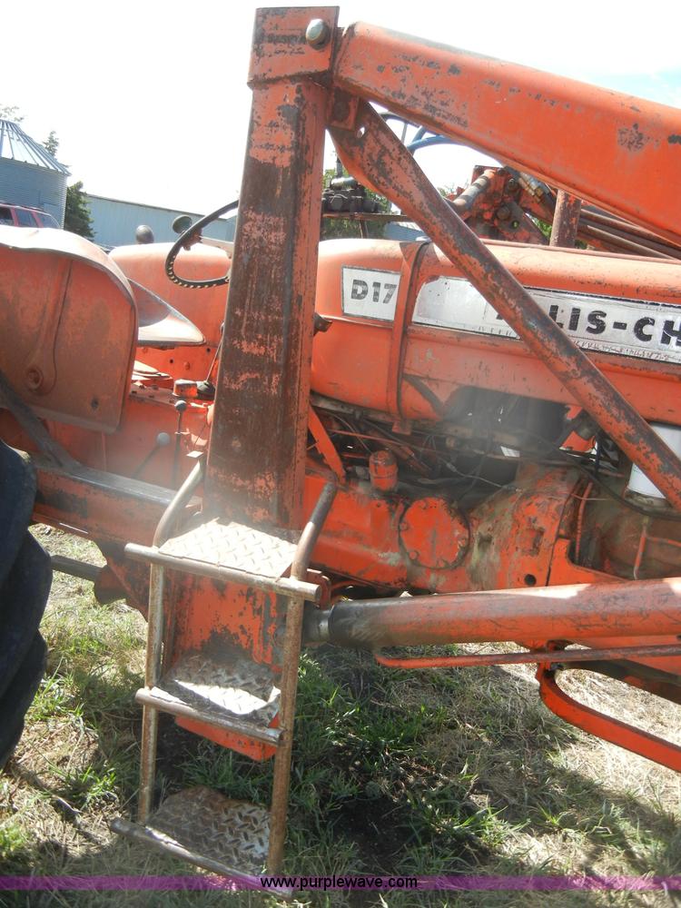 image for item D4323 Allis-Chalmers D17 tractor
