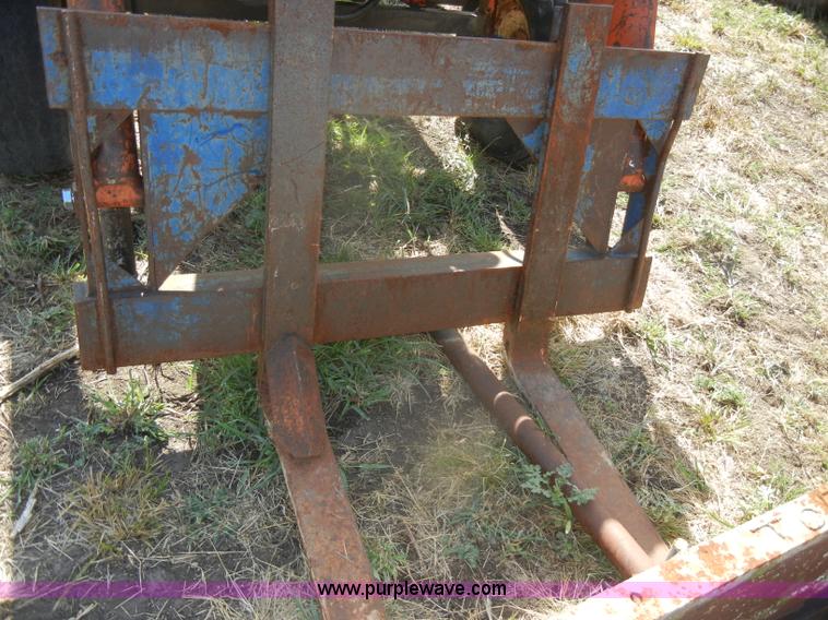 image for item D4323 Allis-Chalmers D17 tractor
