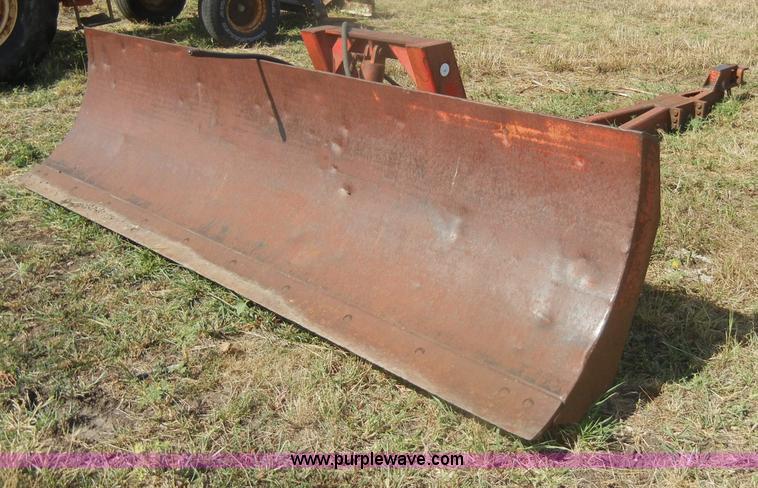 image for item D4324 Hydraulic dozer blade