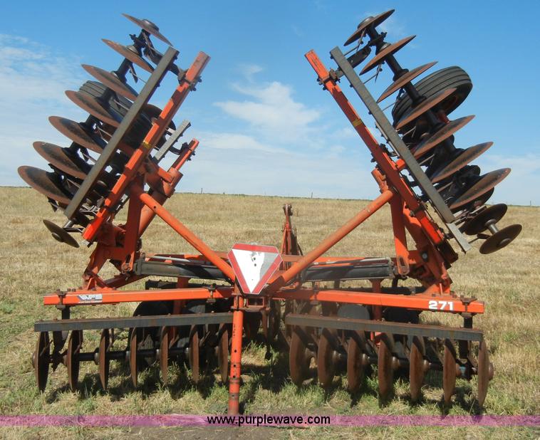 image for item D4325 White Farm 10' batwing disk