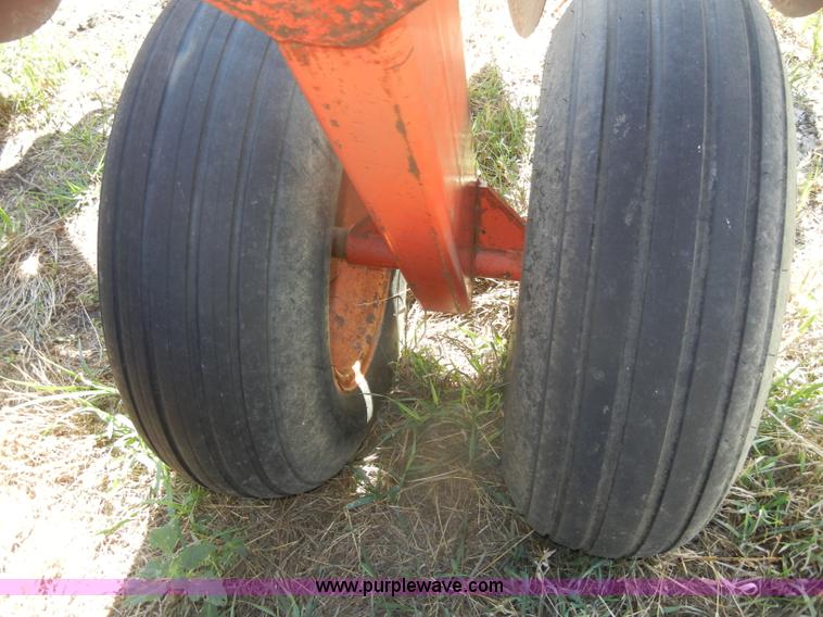 image for item D4325 White Farm 10' batwing disk