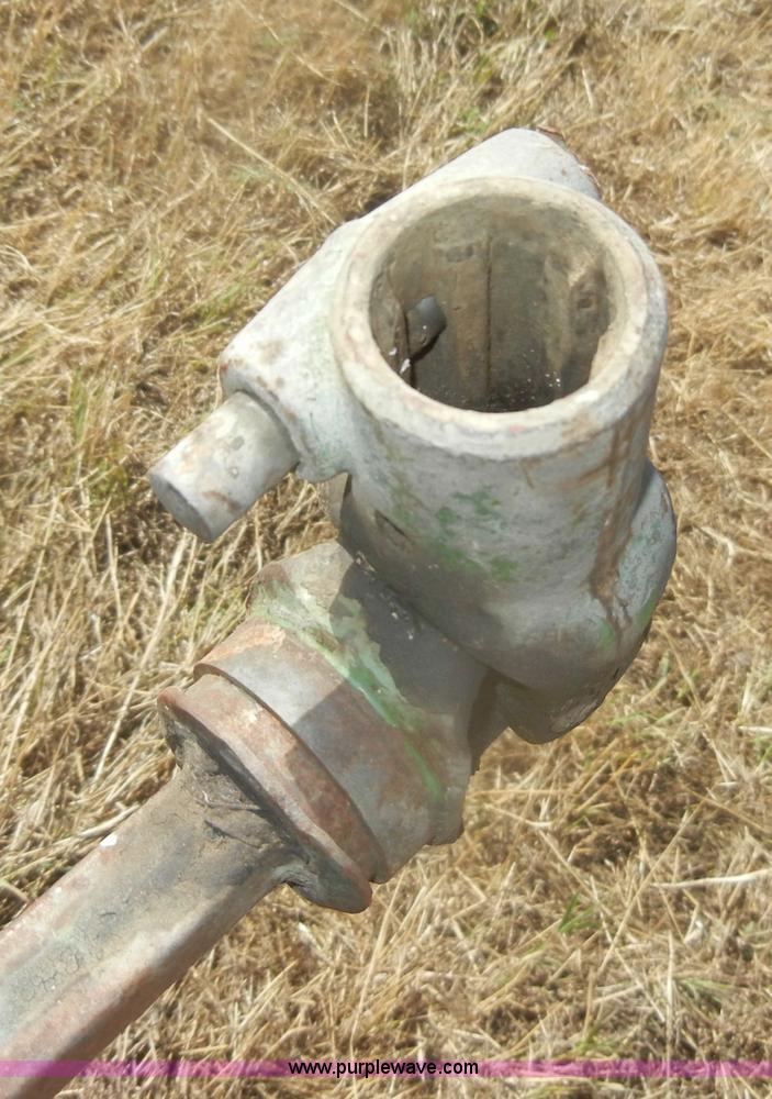 image for item D4330 John Deere 112 chuck/silage wagon