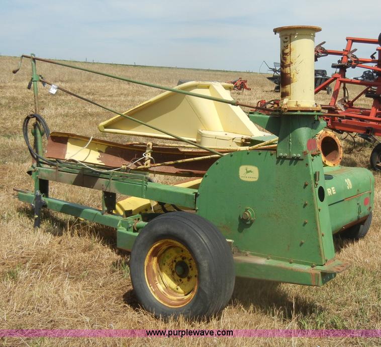 image for item D4332 John Deere 38 forage cutter