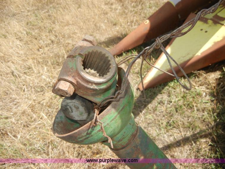 image for item D4332 John Deere 38 forage cutter