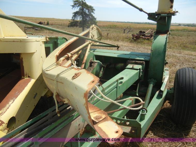 image for item D4332 John Deere 38 forage cutter