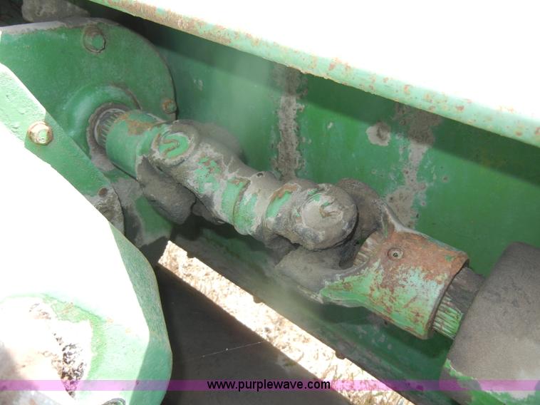 image for item D4332 John Deere 38 forage cutter