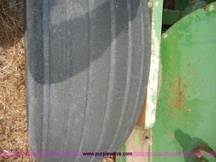 image for item D4332 John Deere 38 forage cutter