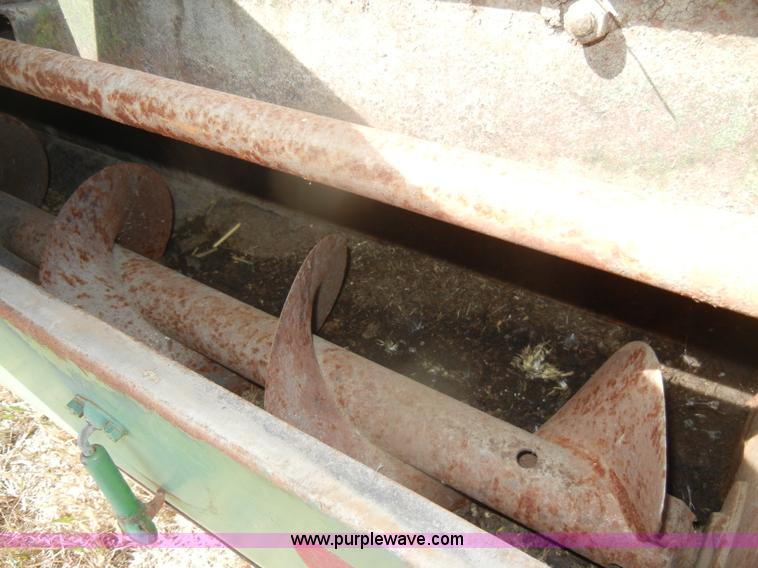 image for item D4332 John Deere 38 forage cutter