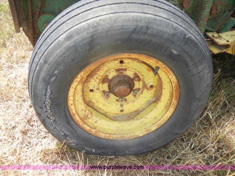 image for item D4332 John Deere 38 forage cutter