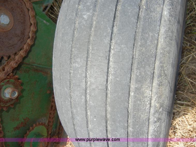 image for item D4332 John Deere 38 forage cutter