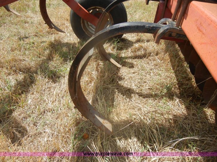 image for item D4334 Case IH 6500 Conser-Till chisel plow