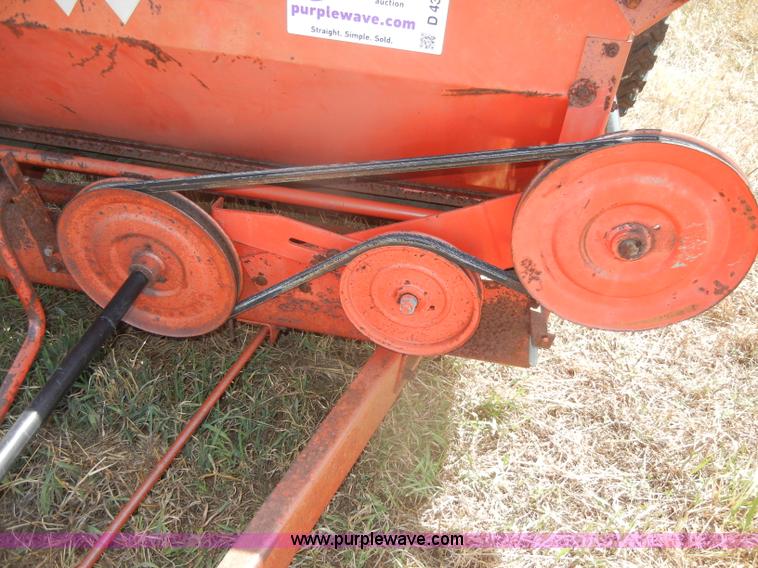 image for item D4335 Massey-Ferguson 160 manure spreader