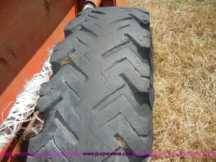 image for item D4335 Massey-Ferguson 160 manure spreader