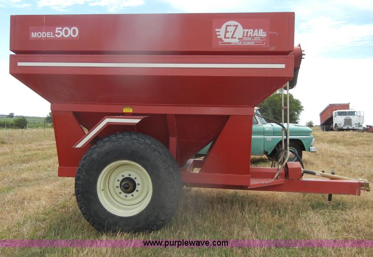 image for item D4340 E-Z Trail 500 grain cart