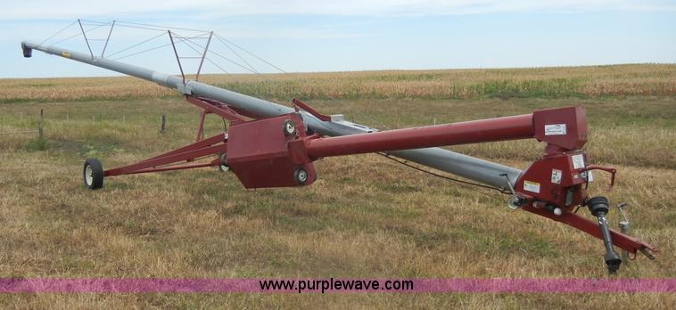 image for item D4341 2010 Hutchinson/Mayrath portable grain auger