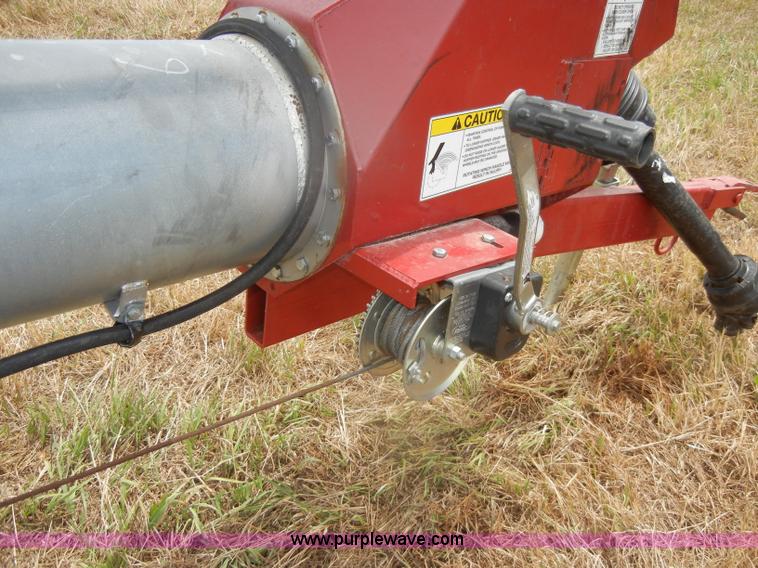 image for item D4341 2010 Hutchinson/Mayrath portable grain auger