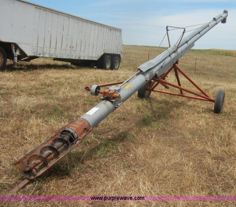 image for item D4342 Portable grain auger
