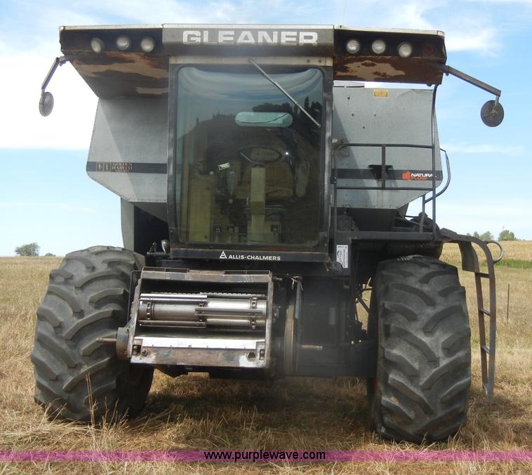 image for item D4388 1983 Gleaner N6 Series III combine