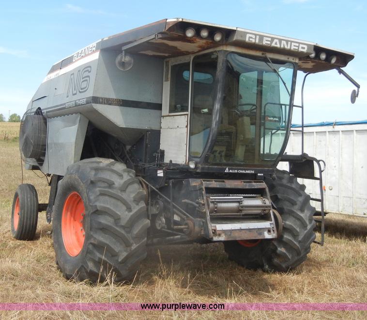 image for item D4388 1983 Gleaner N6 Series III combine