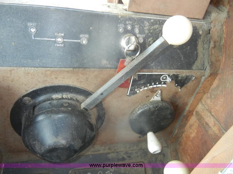 image for item D4388 1983 Gleaner N6 Series III combine