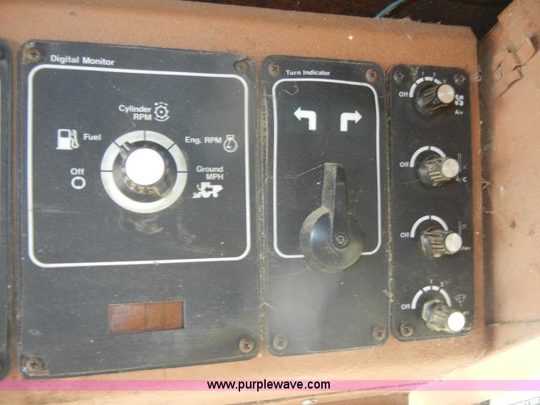 image for item D4388 1983 Gleaner N6 Series III combine