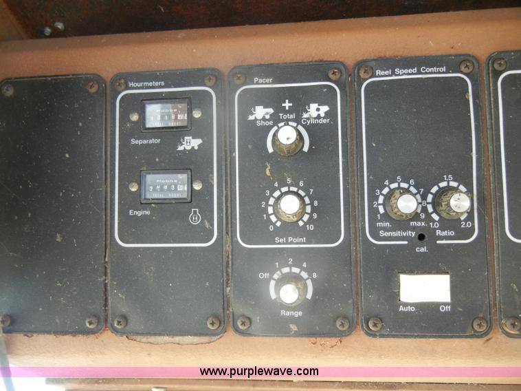 image for item D4388 1983 Gleaner N6 Series III combine