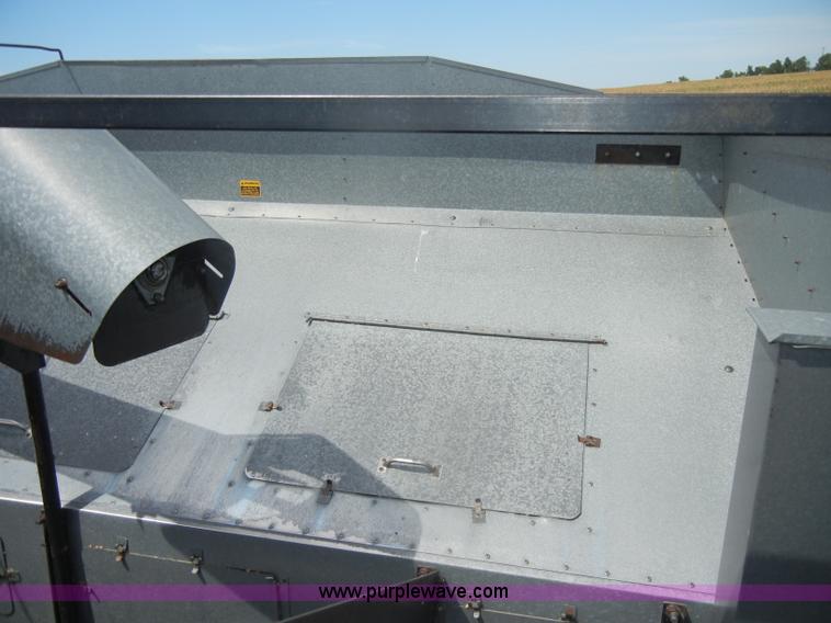 image for item D4388 1983 Gleaner N6 Series III combine