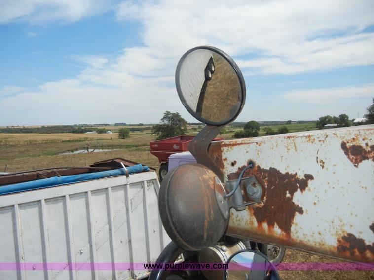 image for item D4388 1983 Gleaner N6 Series III combine