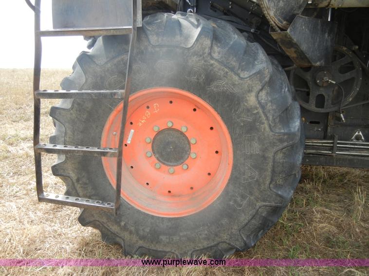 image for item D4388 1983 Gleaner N6 Series III combine