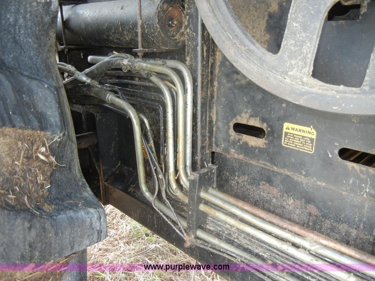 image for item D4388 1983 Gleaner N6 Series III combine