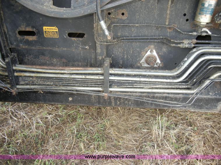 image for item D4388 1983 Gleaner N6 Series III combine