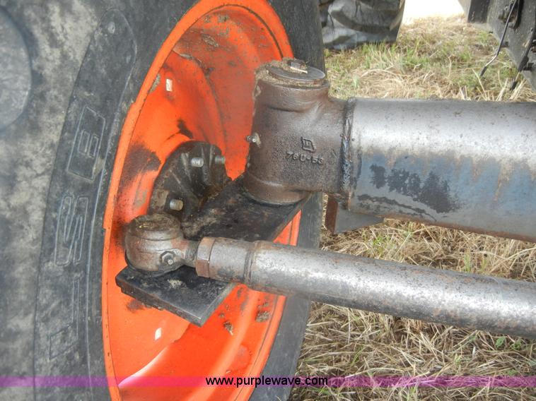 image for item D4388 1983 Gleaner N6 Series III combine