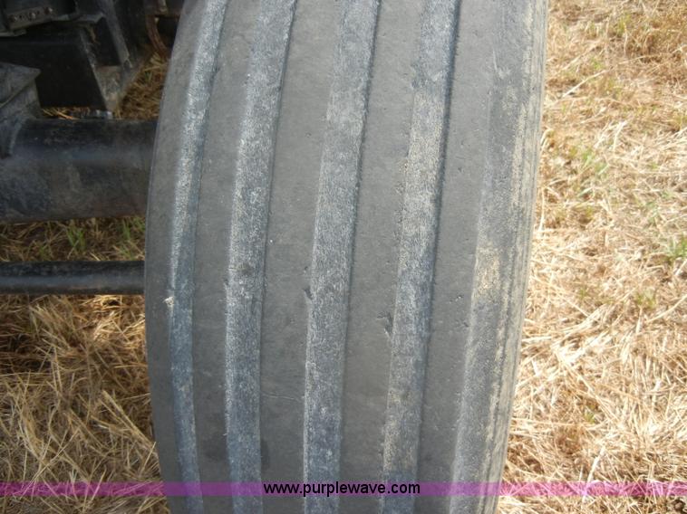 image for item D4388 1983 Gleaner N6 Series III combine