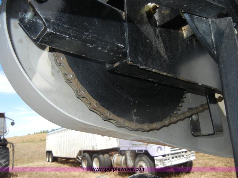 image for item D4389 AGCO 800 Series flex platform with trailer