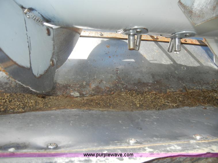 image for item D4389 AGCO 800 Series flex platform with trailer