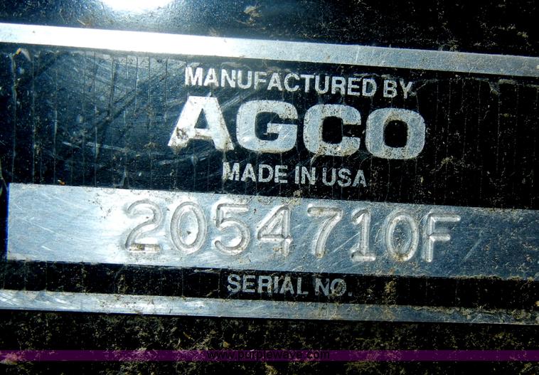 image for item D4389 AGCO 800 Series flex platform with trailer